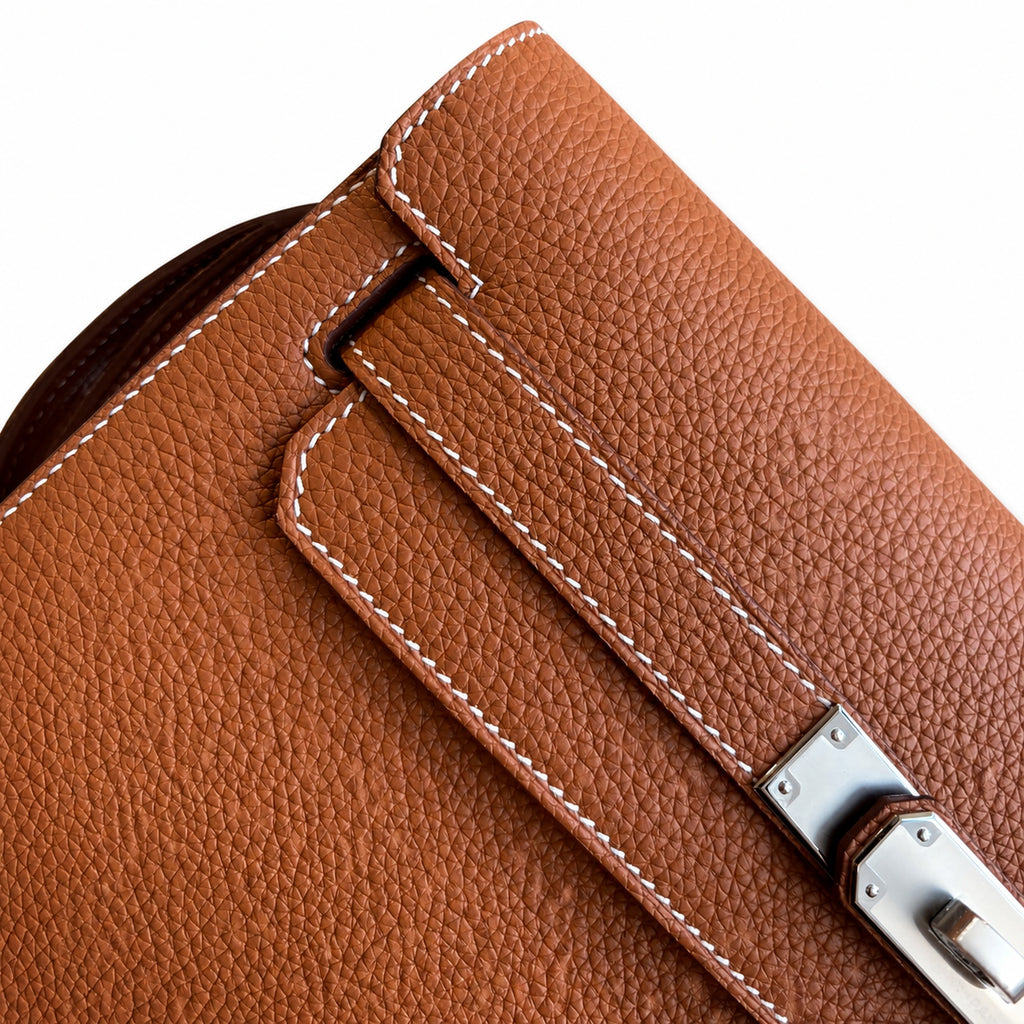 Kelly Depeches 25 clutch, Togo leather (with additional shoulder strap), can be worn cross-body, can be carried by hand or on the wrist, daily needs, seamless switch between business/leisure - central
