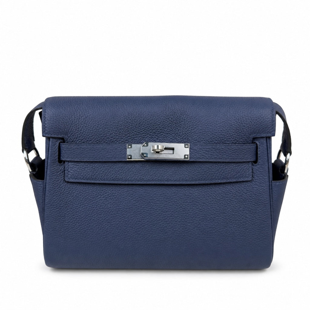 🆕 In stock Kelly Messenger messenger bag for men and women, sapphire blue silver buckle, imported leather, all-steel hand-waxed thread, the best value for money on the Internet. The classic combinatio
