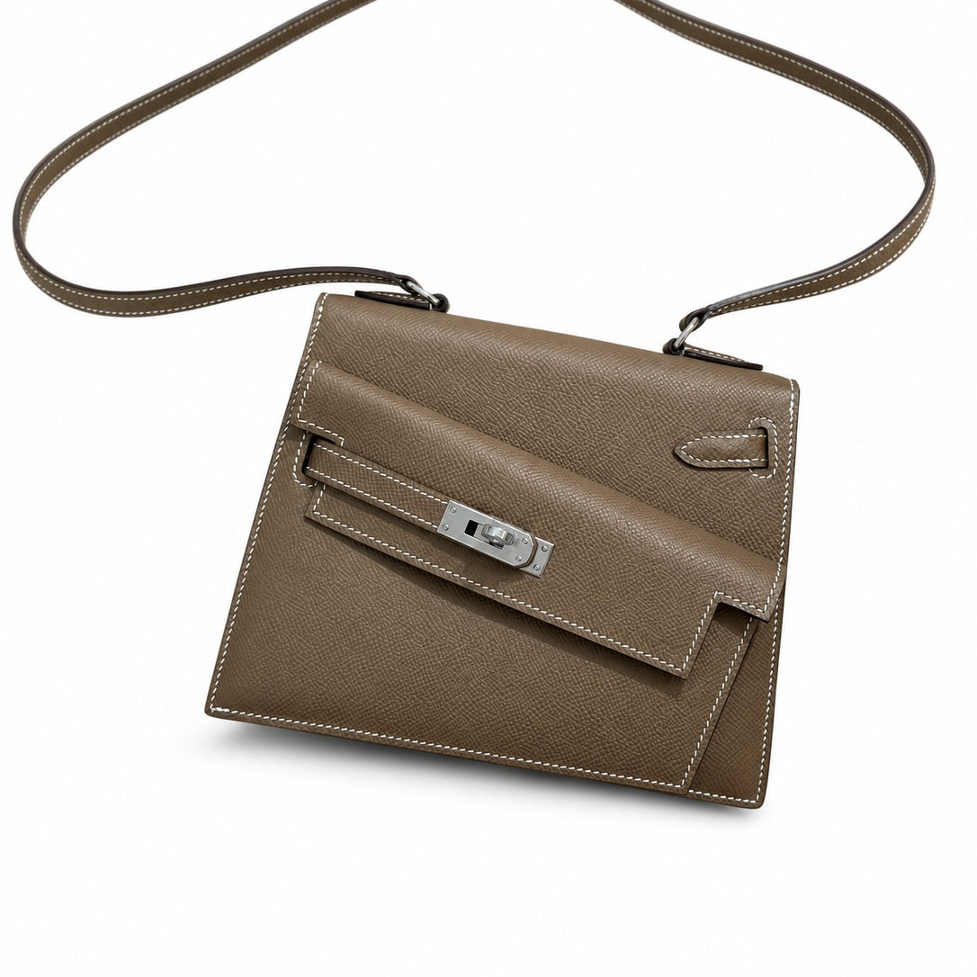 Latest new style 🆕 kelly latest style FW 2022 double-sided kelly epsom leather double-sided irregular design bold change new look more handsome and stylish 18 elephant gray silver buckle
