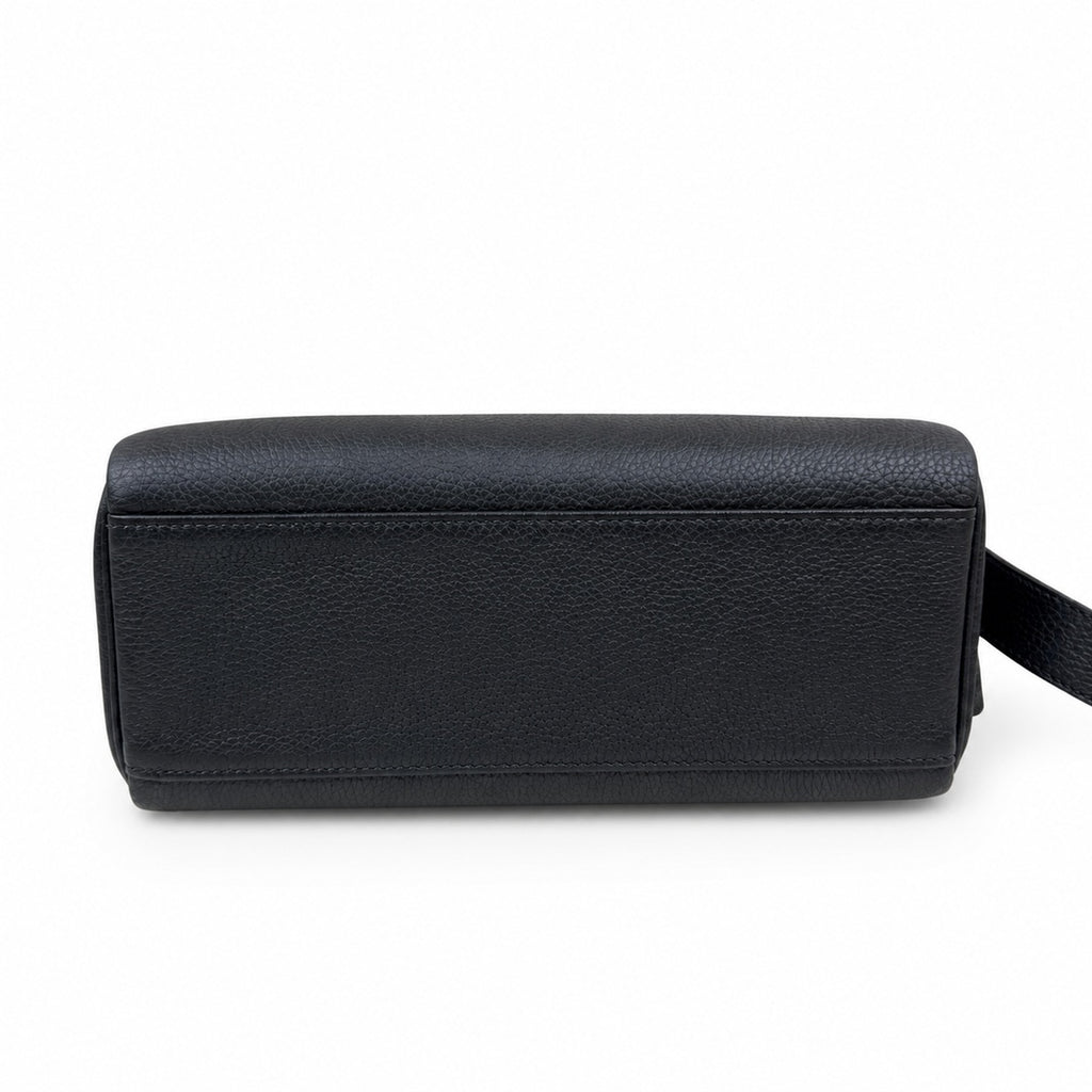 🆕 In stock Kelly Messenger messenger bag for men and women, black silver buckle, imported leather, all-steel hand-waxed thread, the highest cost-effectiveness on the Internet. The classic combination