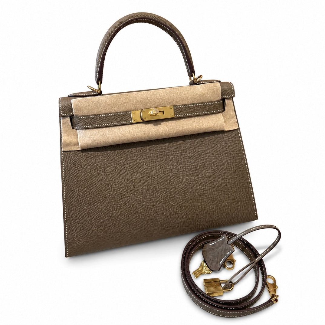 kelly28cm, ck18/Etoupe, Epsom, gold, all handmade‼ ️Kelly 28cm, elephant gray, palm print, gold buckle, high-end handmade exclusive customization‼ ️Purely hand-made nails, hand-engraved hardware, fine
