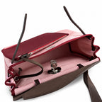 Hermers' popular herbag 31cm is designed to be inspired by saddle bags. The body of the bag is made of canvas, and the inseam, shoulder straps and handle are made of leather. The appearance is very si