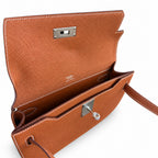 Kelly Depeches 25 clutch, Togo leather (with additional shoulder strap), can be worn cross-body, can be carried by hand or on the wrist, daily needs, seamless switch between business/leisure - central